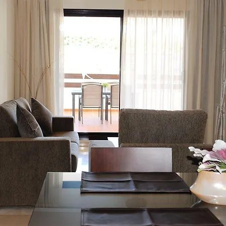 Tryp Valle Romano Εστεπόνα