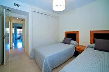 Ξενοδοχείο Tryp Valle Romano Εστεπόνα